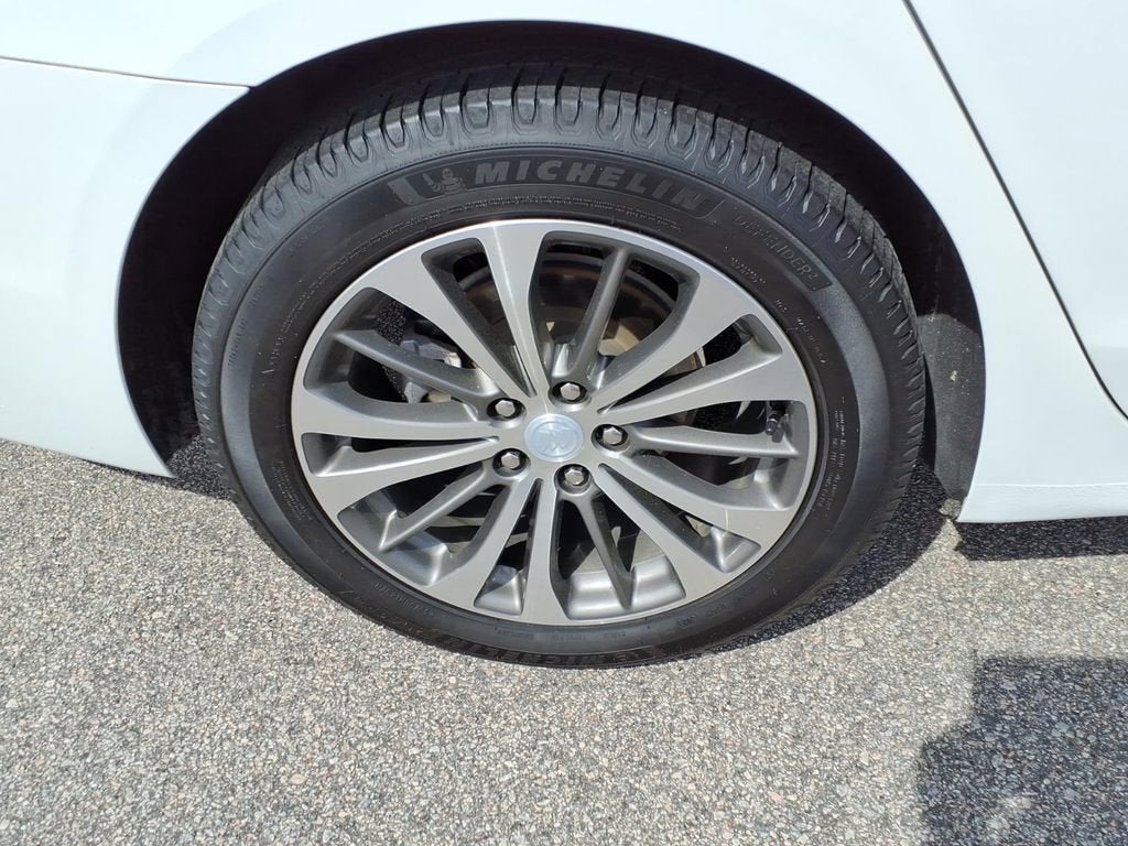 2019 Buick LaCrosse Essence