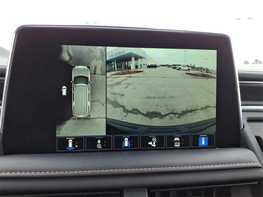 2023 GMC Yukon XL AT4