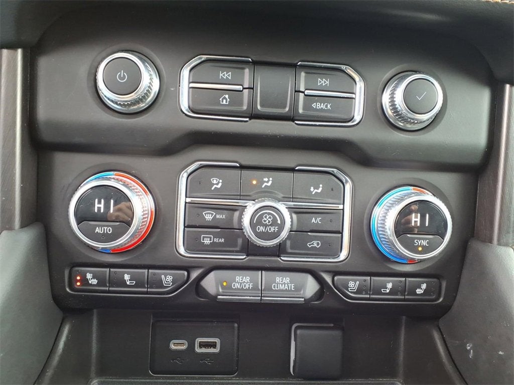 2023 GMC Yukon XL AT4