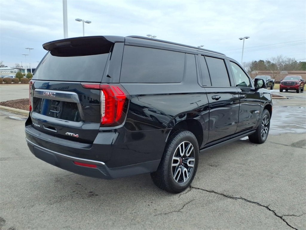 2023 GMC Yukon XL AT4
