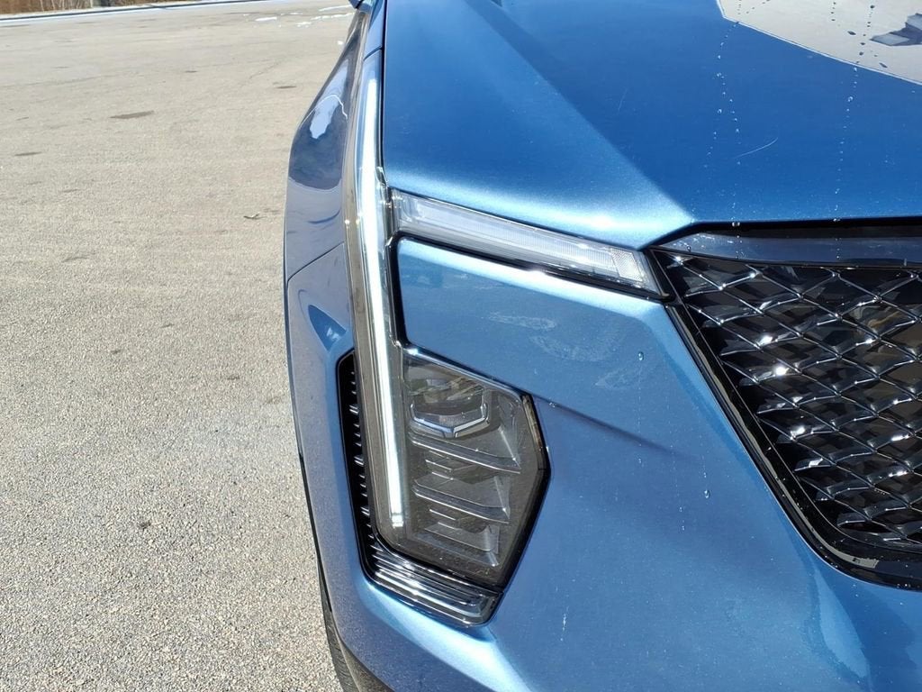 2024 Cadillac XT4 Sport