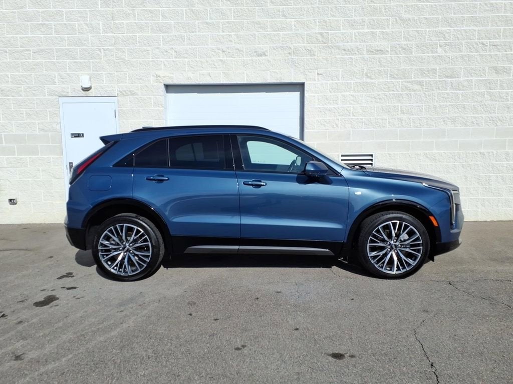 2024 Cadillac XT4 Sport