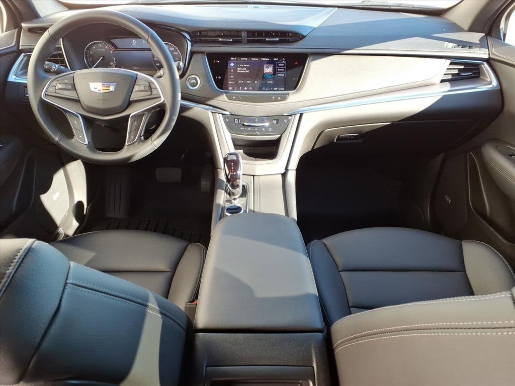 2025 Cadillac XT5 Luxury