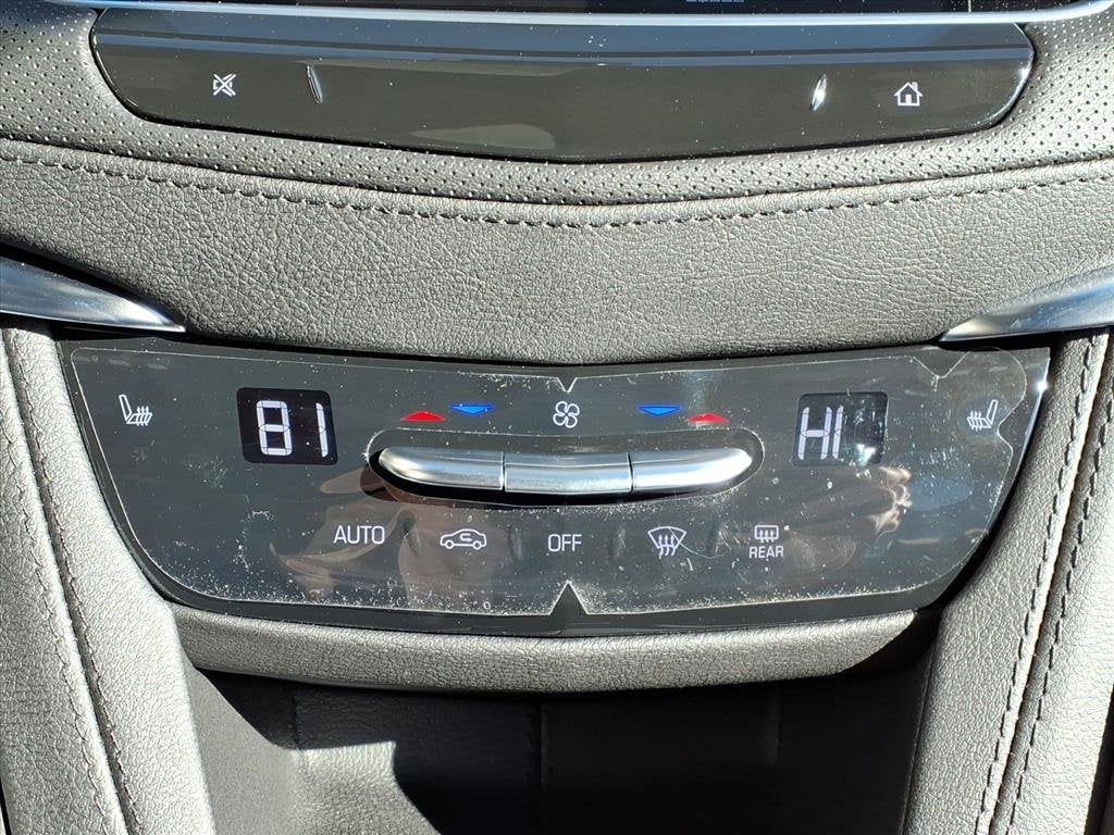 2025 Cadillac XT5 Luxury