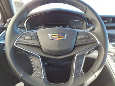 2025 Cadillac XT5 Luxury