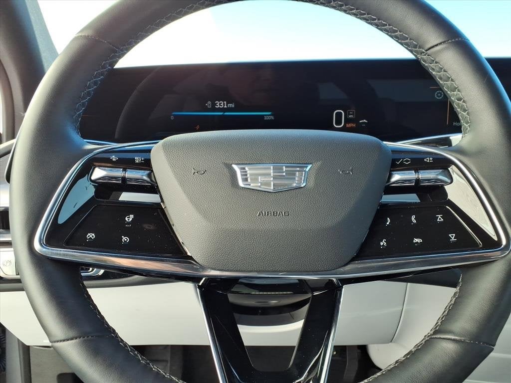 2024 Cadillac LYRIQ Luxury 1