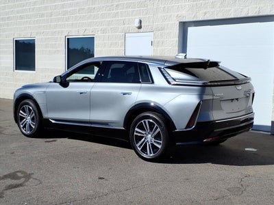 2024 Cadillac LYRIQ Luxury 1