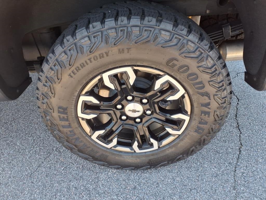 2023 Chevrolet Silverado 1500 ZR2