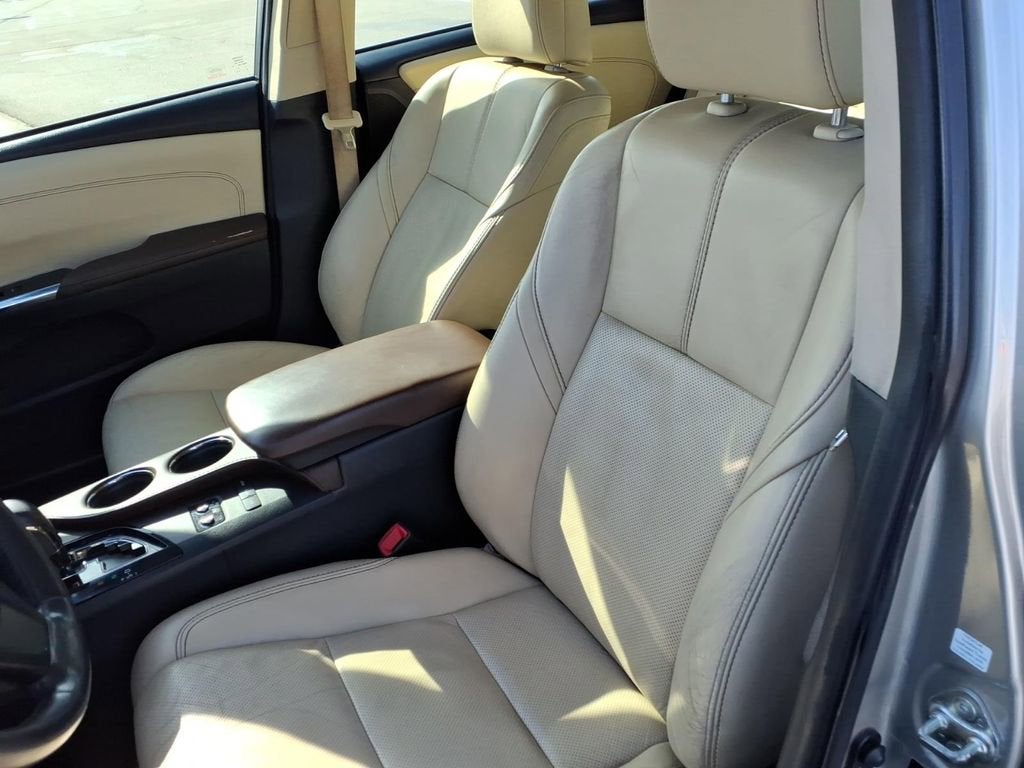 2013 Toyota Avalon XLE