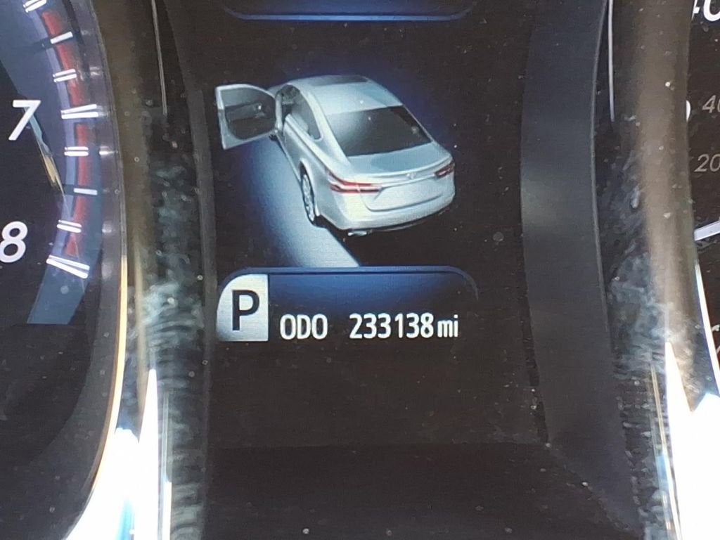 2013 Toyota Avalon XLE