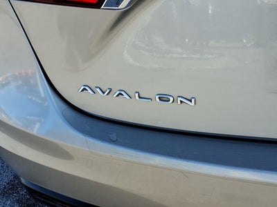 2013 Toyota Avalon XLE
